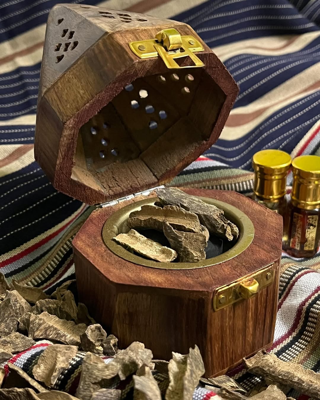 Premium Ouds Agarwood